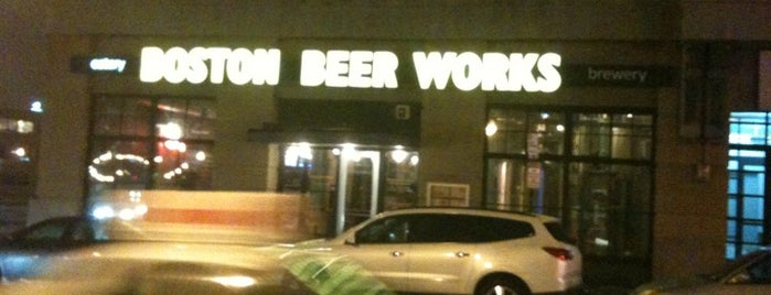 Boston Beer Works is one of Boston Trip 2013.