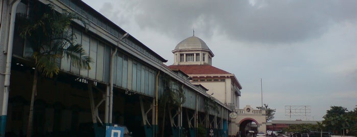 Stasiun Semarang Tawang is one of Train Stasion.
