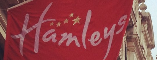 Hamleys is one of londres 2014.