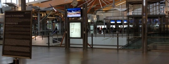 Международный аэропорт Роли-Дарем (RDU) is one of Top Airports in the United States.