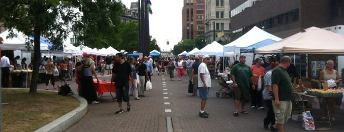 Downtown Syracuse Farmers' Market is one of Syracuse Foodie Trail: 1-10 miles.