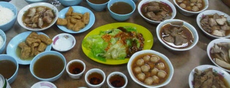 Yu Kee Bak Kut Teh (佑記肉骨茶) is one of Must try food.