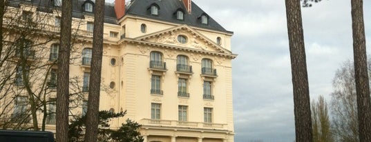 Waldorf Astoria Versailles - Trianon Palace is one of Hotels Paris.