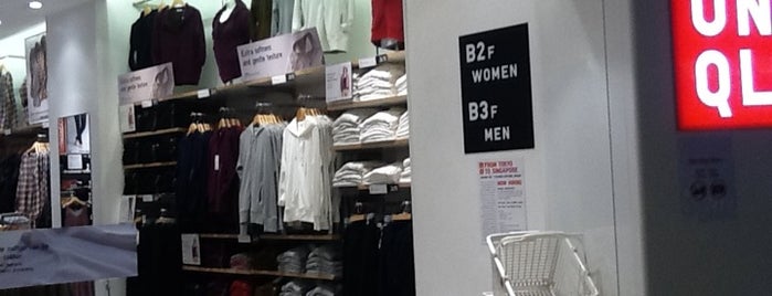 UNIQLO is one of Guide to Singapore.
