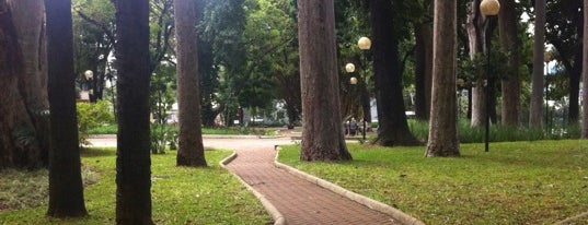 Parque Rosinha Cadar is one of Dade'nin Beğendiği Mekanlar.