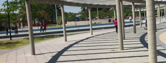 Parque San Jacinto is one of Adrián'ın Beğendiği Mekanlar.