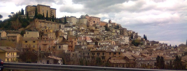 Loreto Aprutino is one of Amazing Cities and Villages in Abruzzo.