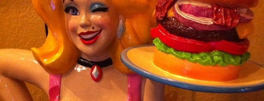 Hamburger Mary's is one of Natalieさんのお気に入りスポット.