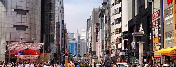道玄坂下交差点 is one of 渋谷の交通・道路.