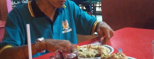 Nasi Briyani Ayam Madu Lumut is one of Makan @ Utara,MY #14.