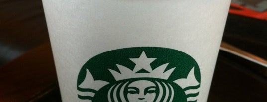 Starbucks is one of 真夜中でも開いてるスタバ.