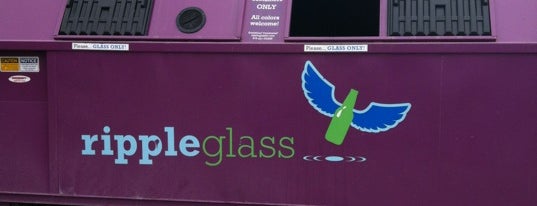 Ripple Glass Bin is one of Michaelさんのお気に入りスポット.