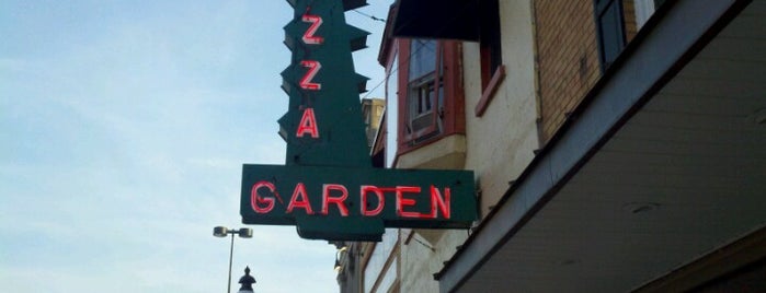 Bilotti's Pizza Garden is one of Depere - Wrightstown - Kaukana Bars.
