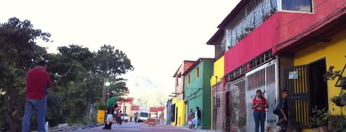Bulevar La Dignidad is one of Orte, die Alcaldía gefallen.