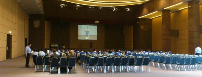 Auditorium Penabur International School Kelapa Gading is one of Routine.