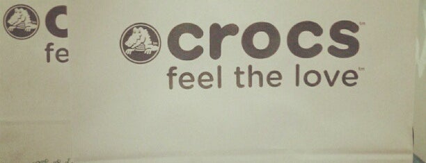 Crocs is one of Porto Velho Shopping.
