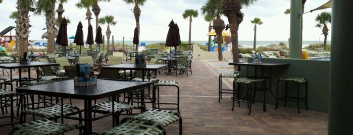 Harry's Beach Bar is one of Tempat yang Disukai Janet.