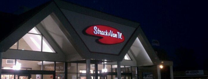 Strack & Van Til is one of สถานที่ที่ Captain ถูกใจ.