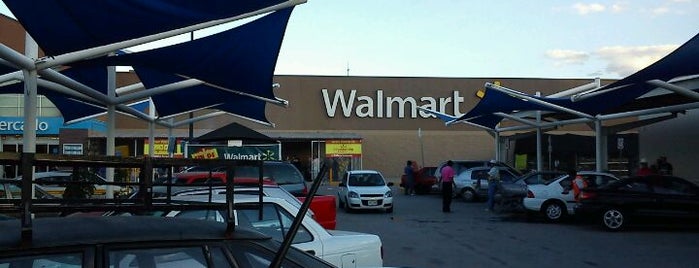 Walmart is one of Lieux qui ont plu à Liliana.