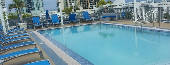 Courtyard by Marriott Miami Beach South Beach is one of Lugares favoritos de Dan.
