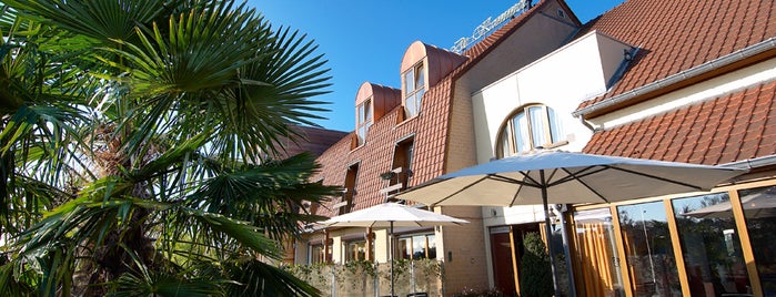 Hotel Restaurant De Kommel is one of Bongo Bib Gourmand.