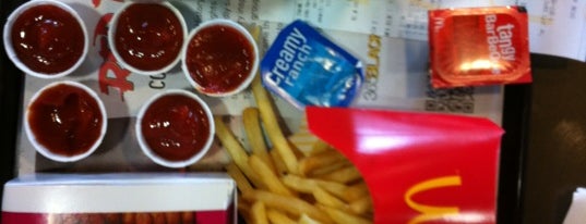 McDonald's is one of Lieux qui ont plu à Ed.