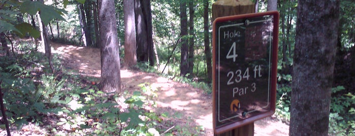 18 Hole Disc Golf (NE Park) is one of Favorite Great Outdoors.