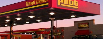 Pilot Travel Centers is one of Deanさんのお気に入りスポット.