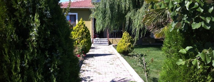 Ovayenice is one of Orte, die Murat rıza gefallen.