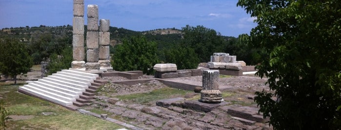 Apollon Smintheus Tapınağı is one of Çanakkale.