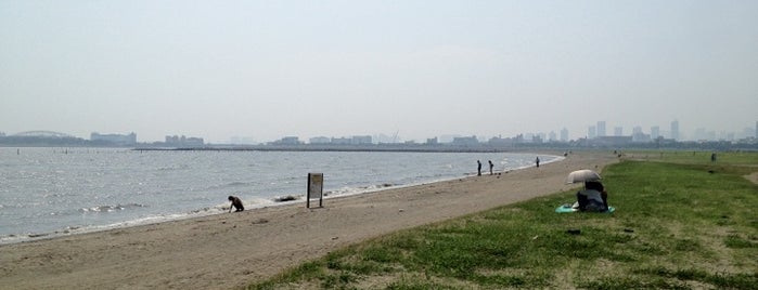 West Beach is one of 日本の渚百選.