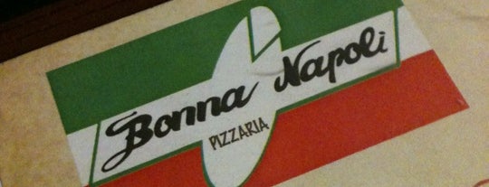 Bonna Napoli is one of Fechado...e fui!!!.