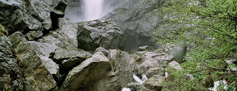 Водопад "Кадемлийско пръскало" is one of Водопади в България.
