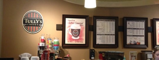 Tully's Coffee is one of Lugares favoritos de Doug.