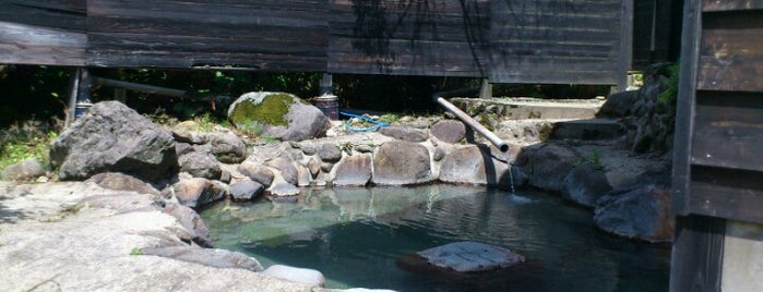 孫六温泉 is one of papecco1126さんの保存済みスポット.