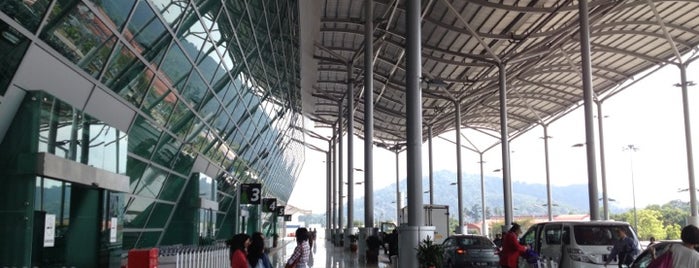 피낭 국제공항 (PEN) is one of Malaysia Airports.