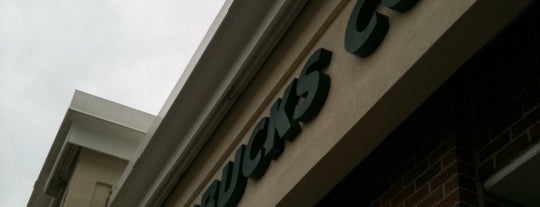 Starbucks is one of สถานที่ที่ David ถูกใจ.