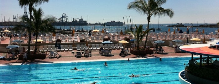 Real Club Nautico de Gran Canaria is one of Henryさんのお気に入りスポット.