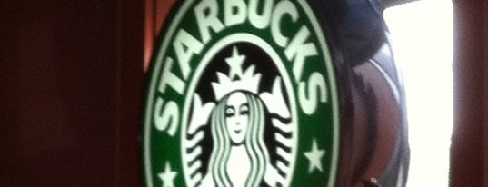 Starbucks is one of Lauren : понравившиеся места.