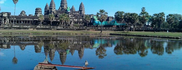 Templo Angkor Wat is one of Ultimate Traveler - My Way - Part 02.