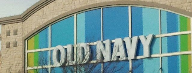 Old Navy is one of Lieux qui ont plu à Lovely.