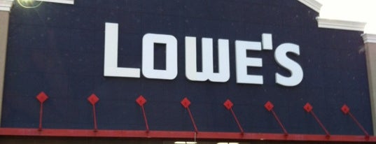 Lowe's is one of Kevin : понравившиеся места.