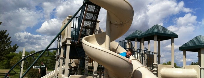 Storz Family Children's Recreational Area is one of Posti che sono piaciuti a Marni.