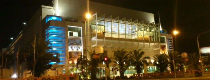 Boulevard Shopping is one of lugares legais em belém.