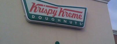 Krispy Kreme Doughnuts is one of Marshieさんの保存済みスポット.