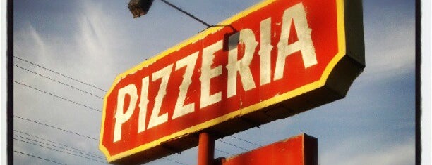 Big Pete's Pizzeria is one of El Norrte.