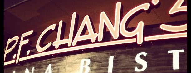 P.F. Chang's is one of Lugares favoritos de Mer.