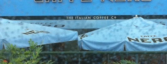 Caffè Nero is one of สถานที่ที่ Ali ถูกใจ.