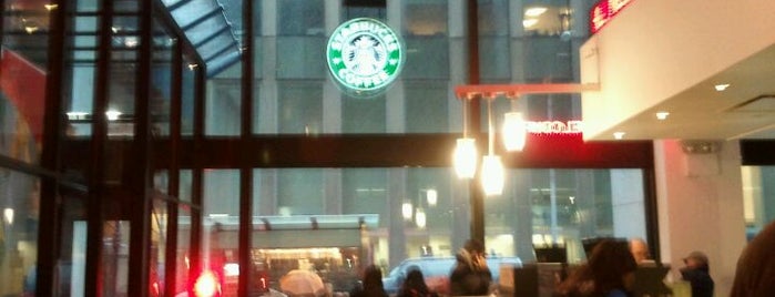Starbucks is one of Orte, die Mitchell gefallen.