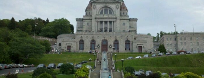 Oratoire Saint-Joseph / Saint Joseph's Oratory is one of Montreal.